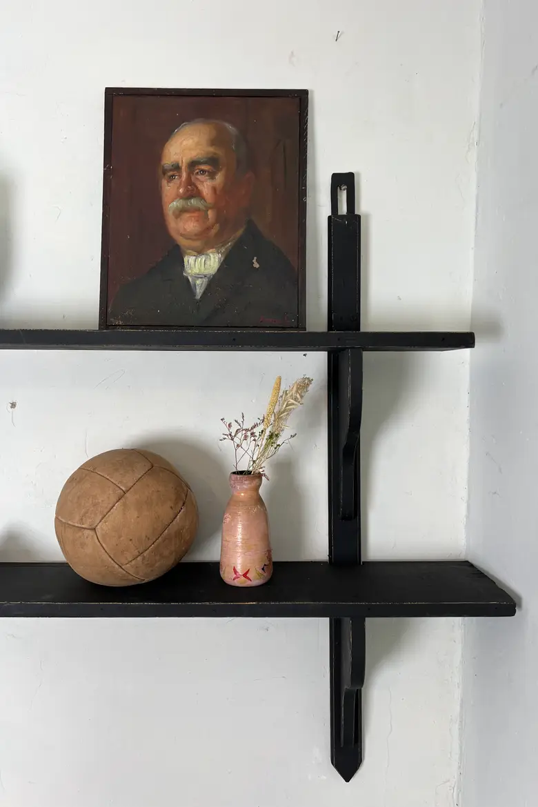 Ancienne étagère en bois