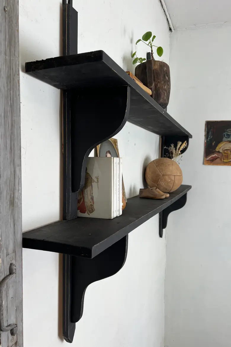Ancienne étagère en bois