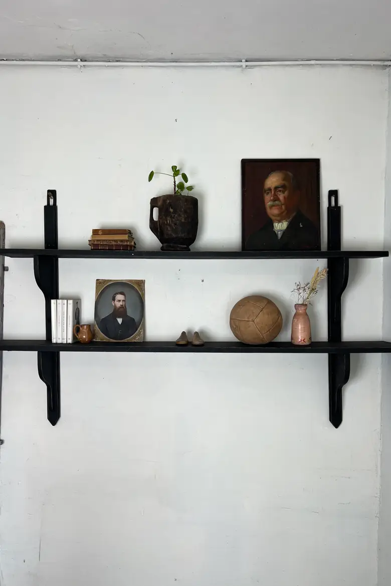 Ancienne étagère en bois