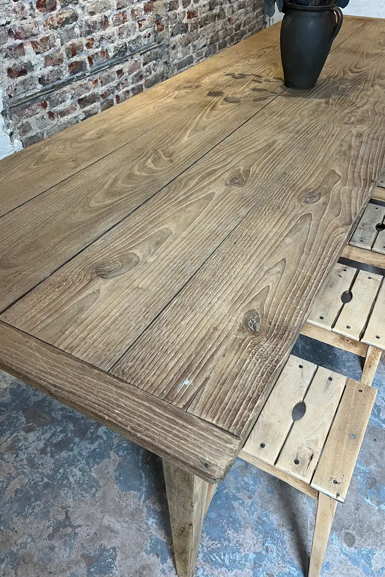 Ancienne grande table en châtaignier