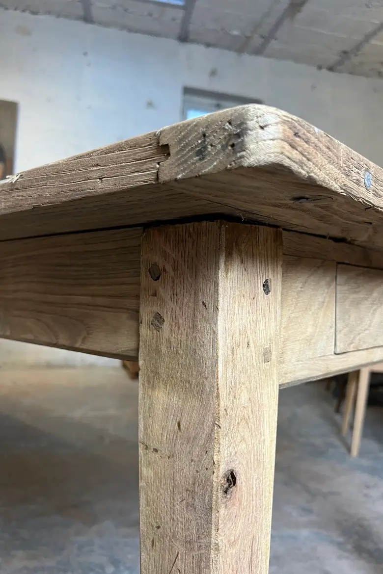 Ancienne grande table en châtaignier
