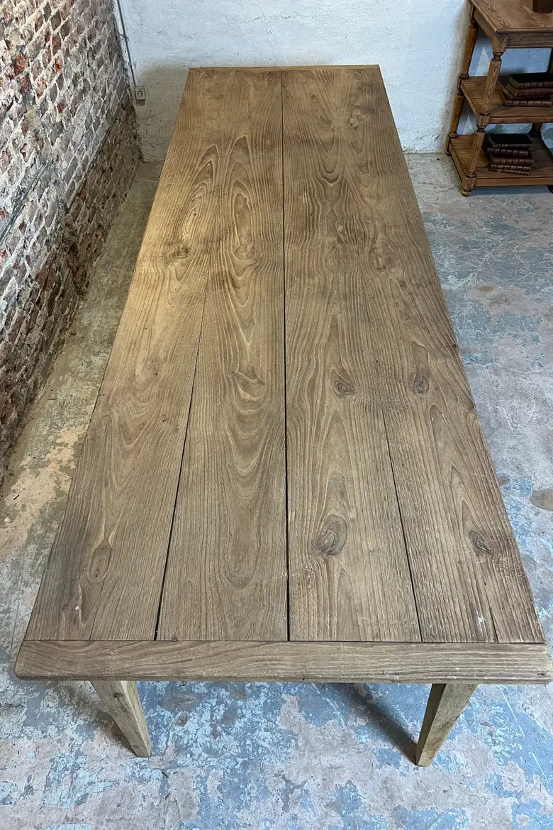 Ancienne grande table en châtaignier