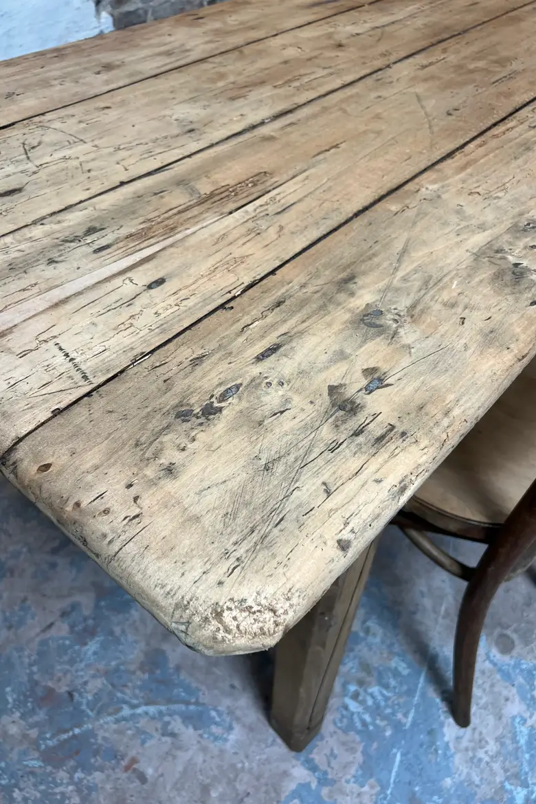 Ancienne grande table en peuplier