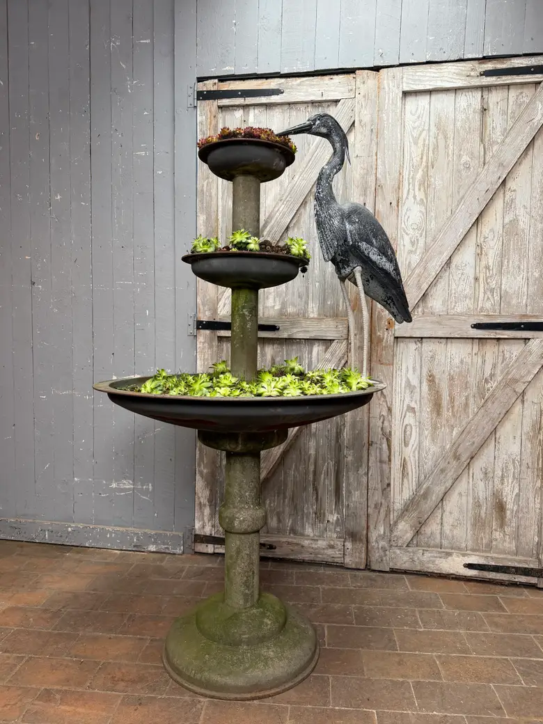 Ancienne jardinière en fonte