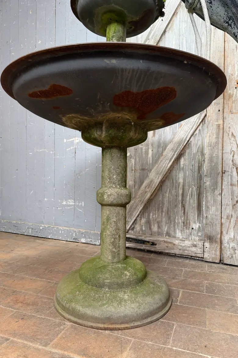 Ancienne jardinière en fonte