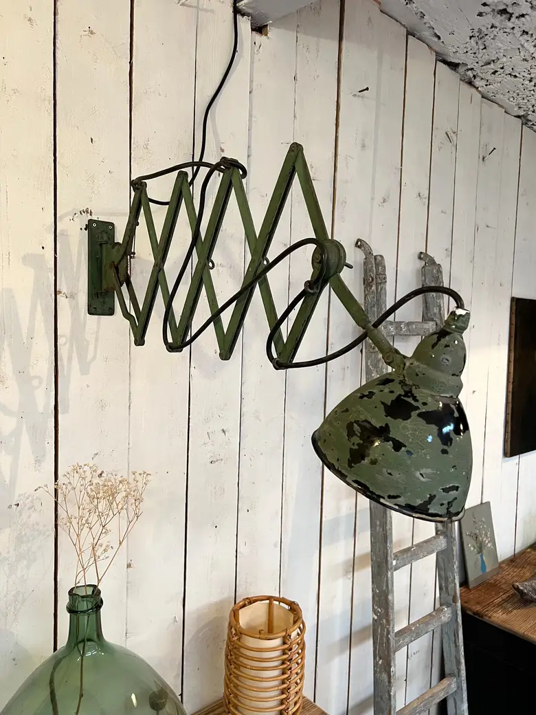 Ancienne lampe accordéon en métal Début XXème