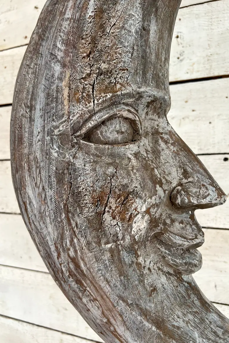 Ancienne lune en bois
