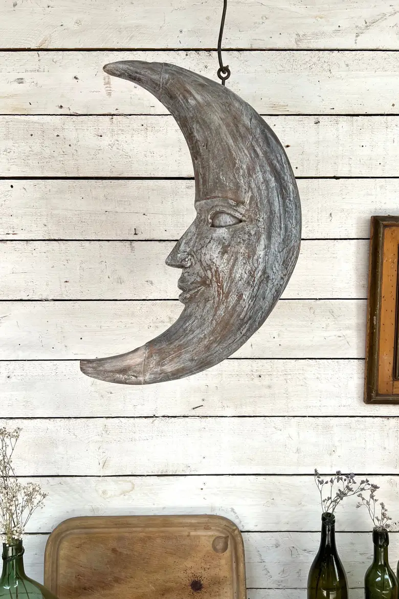 Ancienne lune en bois
