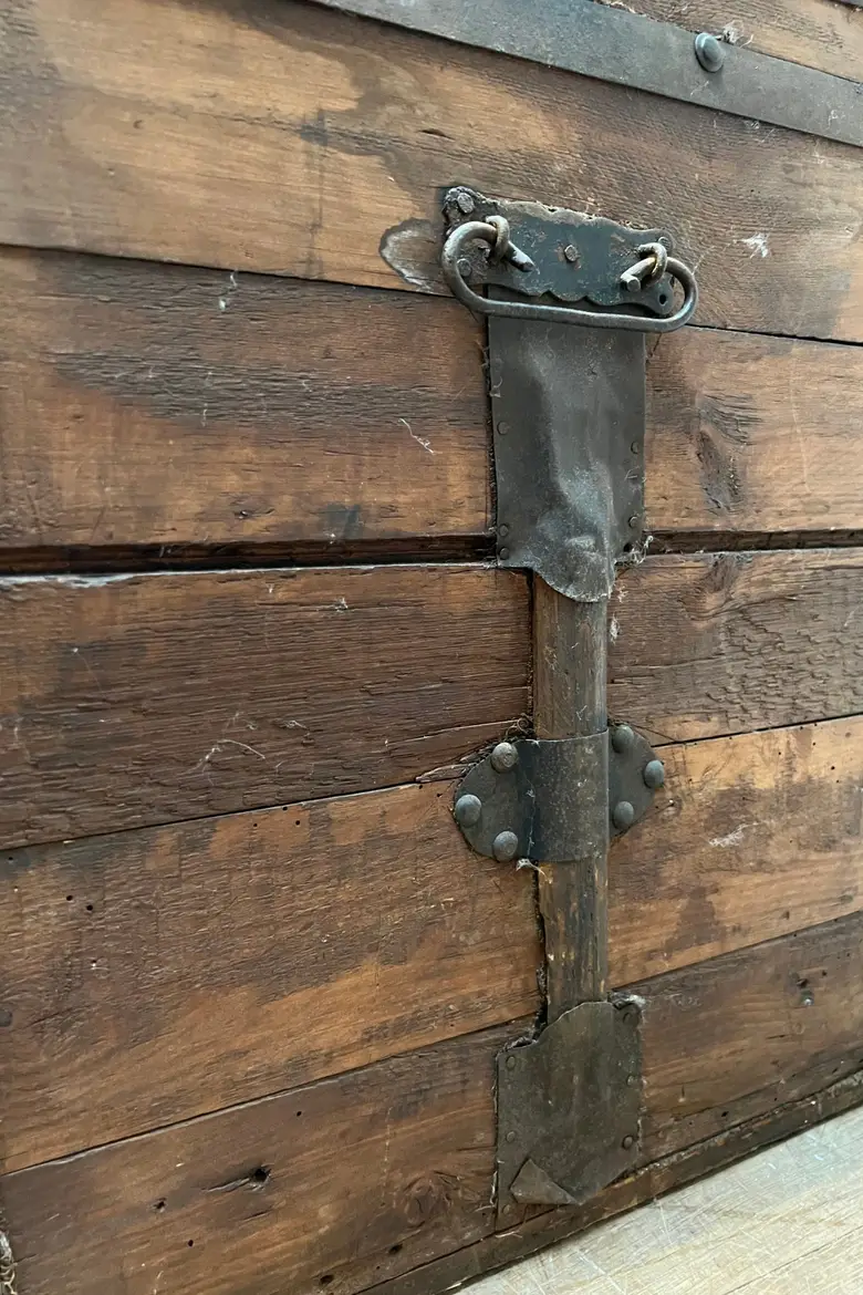 Ancienne malle d'officier en bois Début XXème
