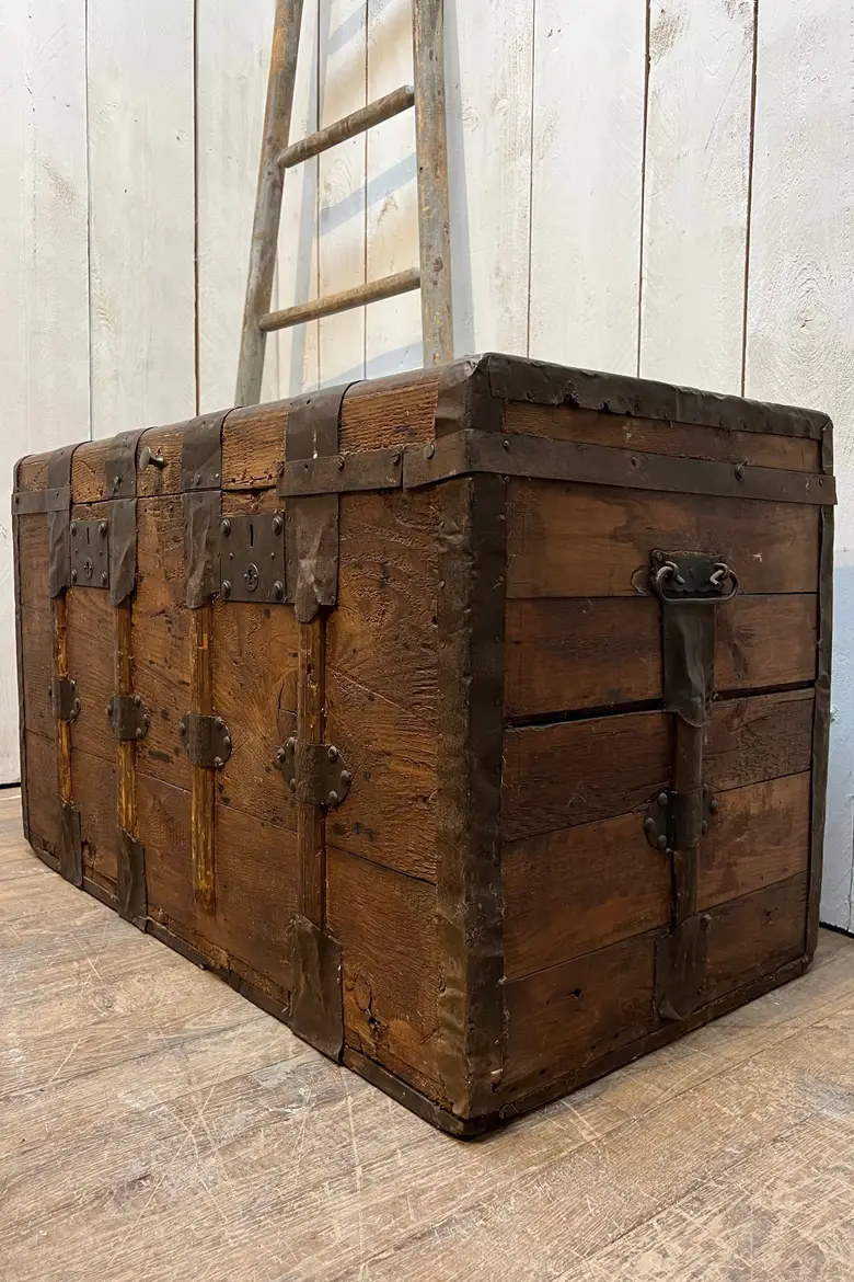Ancienne malle d'officier en bois Début XXème