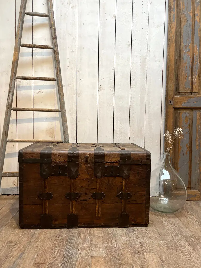 Ancienne malle d'officier en bois Début XXème