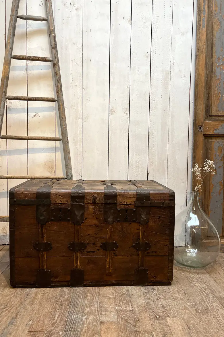 Ancienne malle d'officier en bois Début XXème