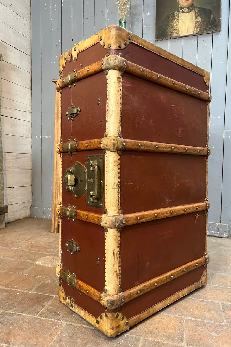 Ancienne malle en cuir Début XXème