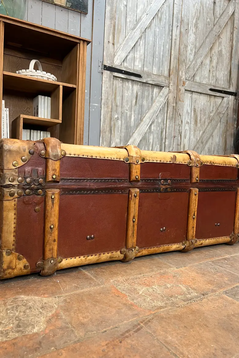 Ancienne malle en cuir Début XXème