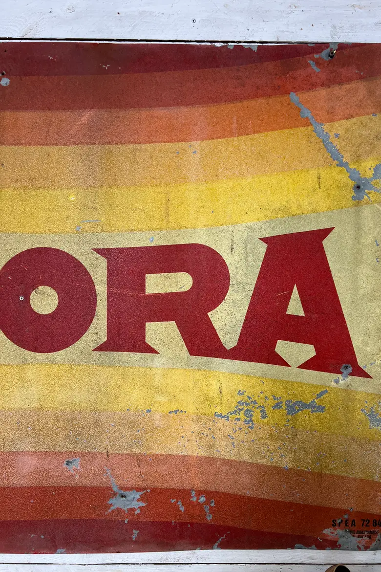 Ancienne plaque publicitaire Amora – Années 60