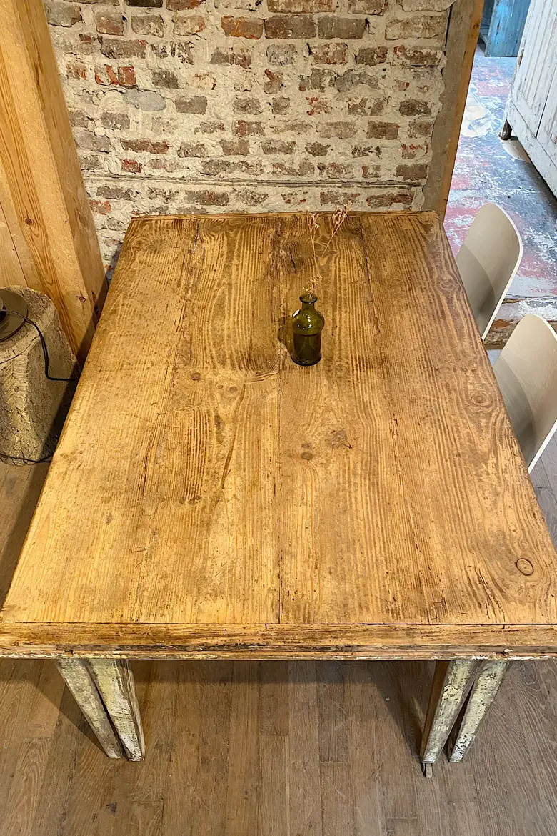 Ancienne table à rallonge en bois Début XXème