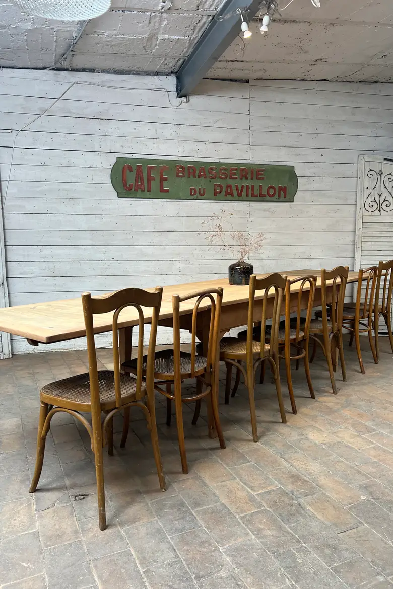Ancienne table à rallonge en merisier – Début XXe siècle