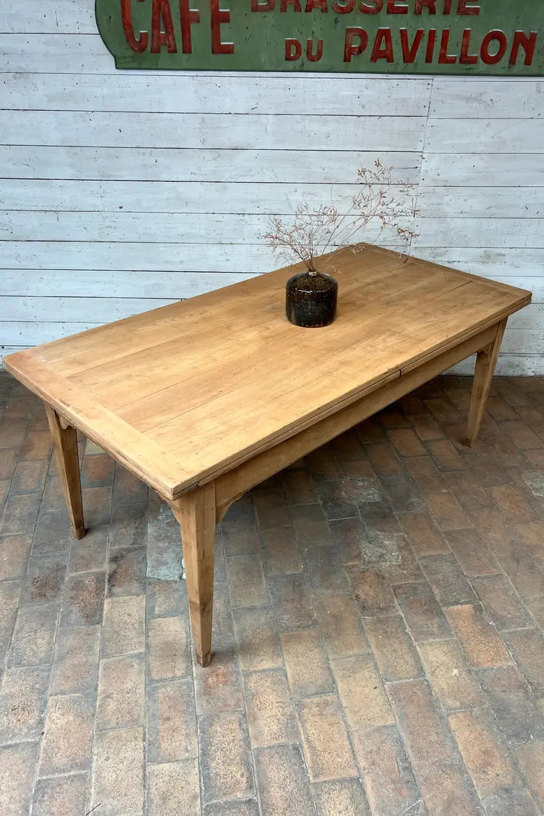 Ancienne table à rallonge en merisier – Début XXe siècle