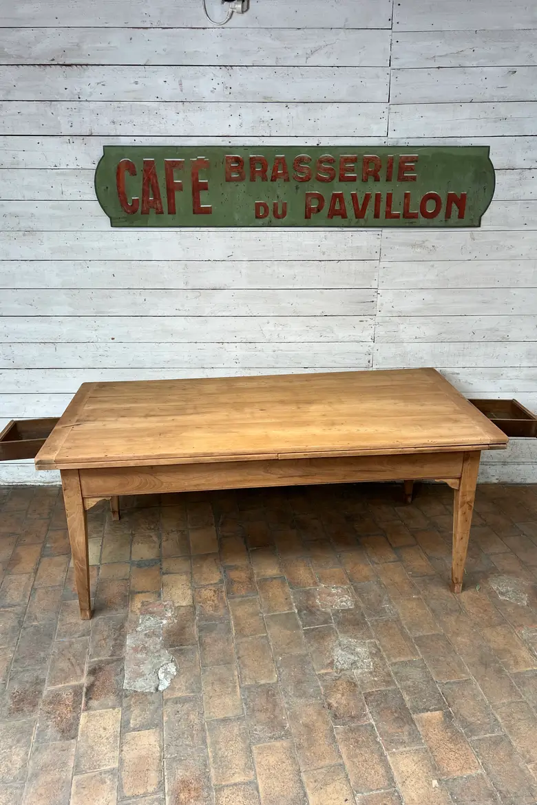 Ancienne table à rallonge en merisier – Début XXe siècle