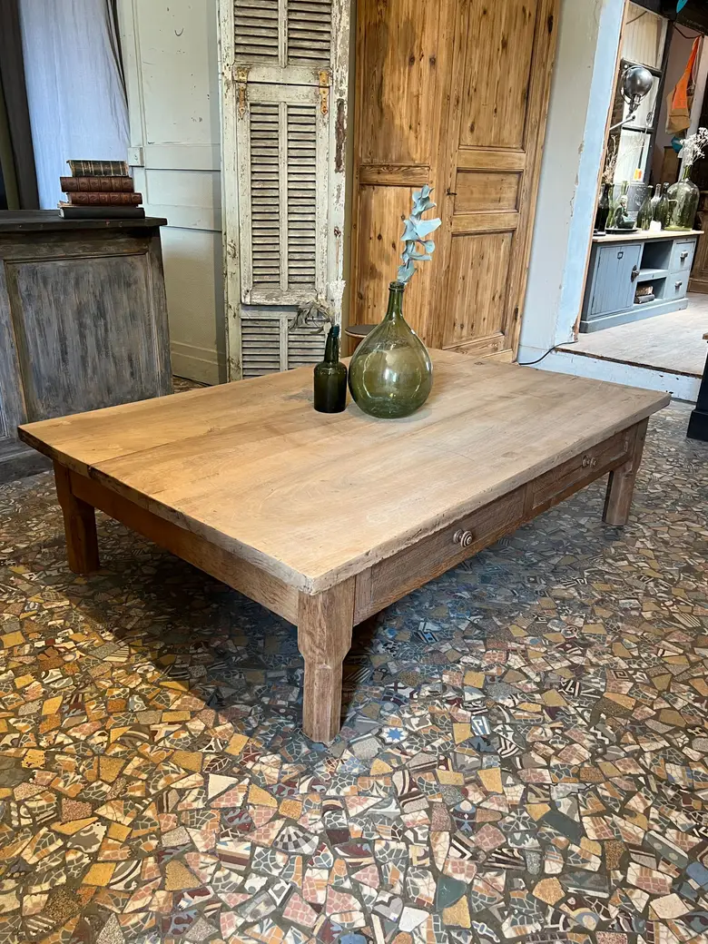 Ancienne table basse en bois Début XXème
