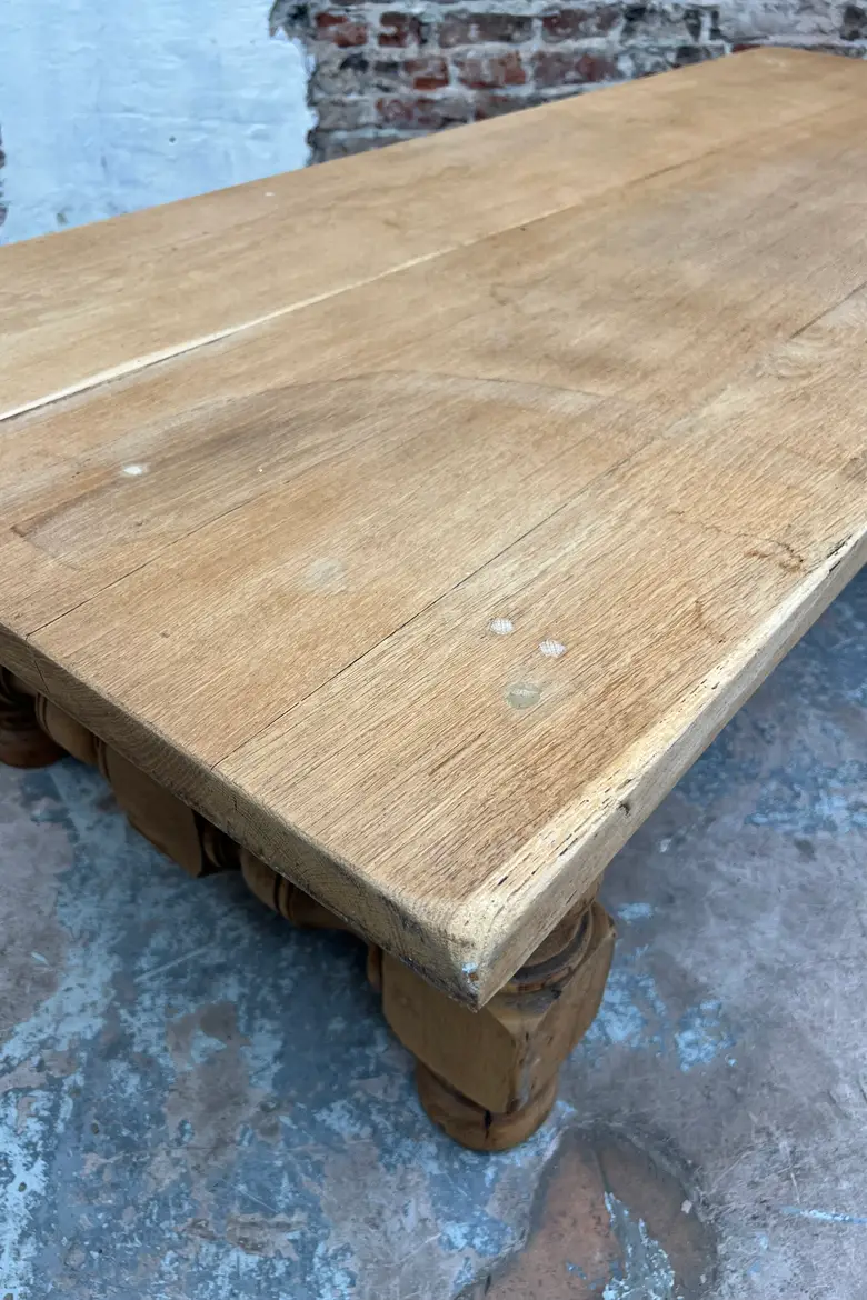 Ancienne table basse en chêne