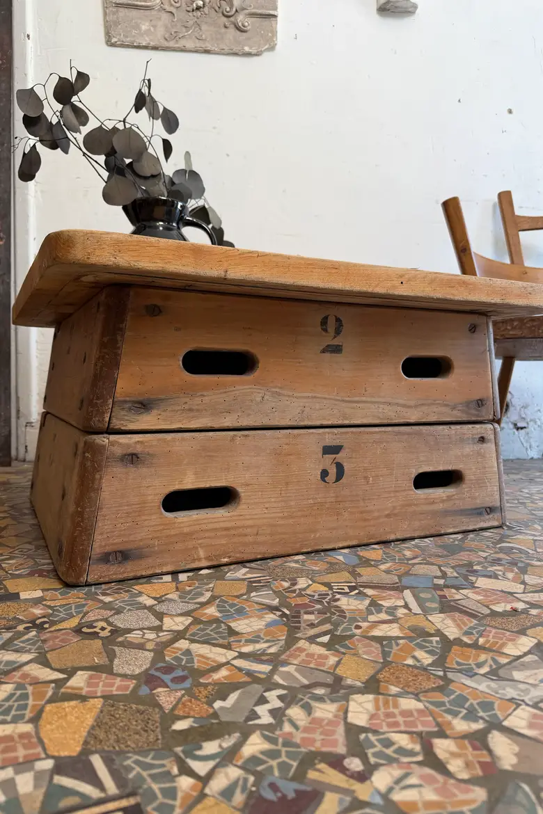 Ancienne table basse en chêne et pin