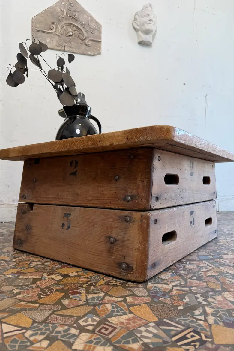 Ancienne table basse en chêne et pin