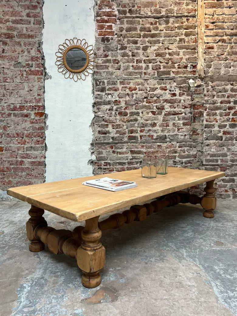 Ancienne table basse en chêne