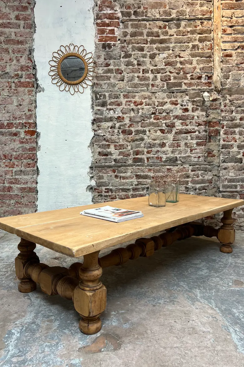Ancienne table basse en chêne