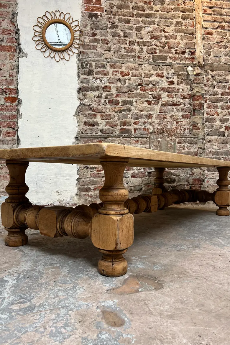 Ancienne table basse en chêne