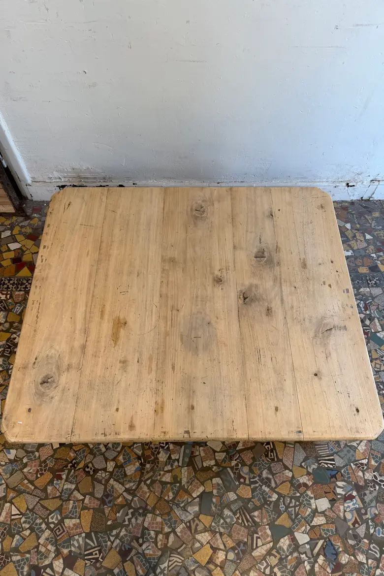 Ancienne table basse en peuplier