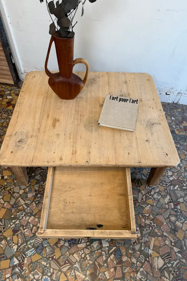 Ancienne table basse en peuplier