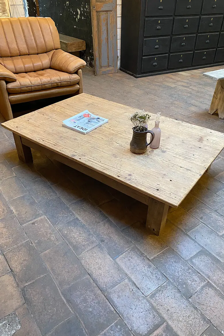 Ancienne table basse en sapin Début XXème