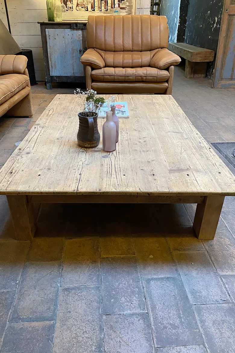 Ancienne table basse en sapin Début XXème