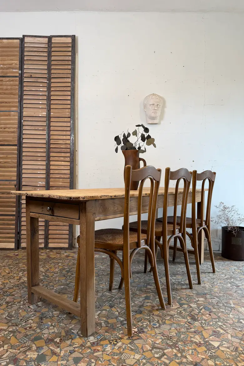 Ancienne table d’atelier