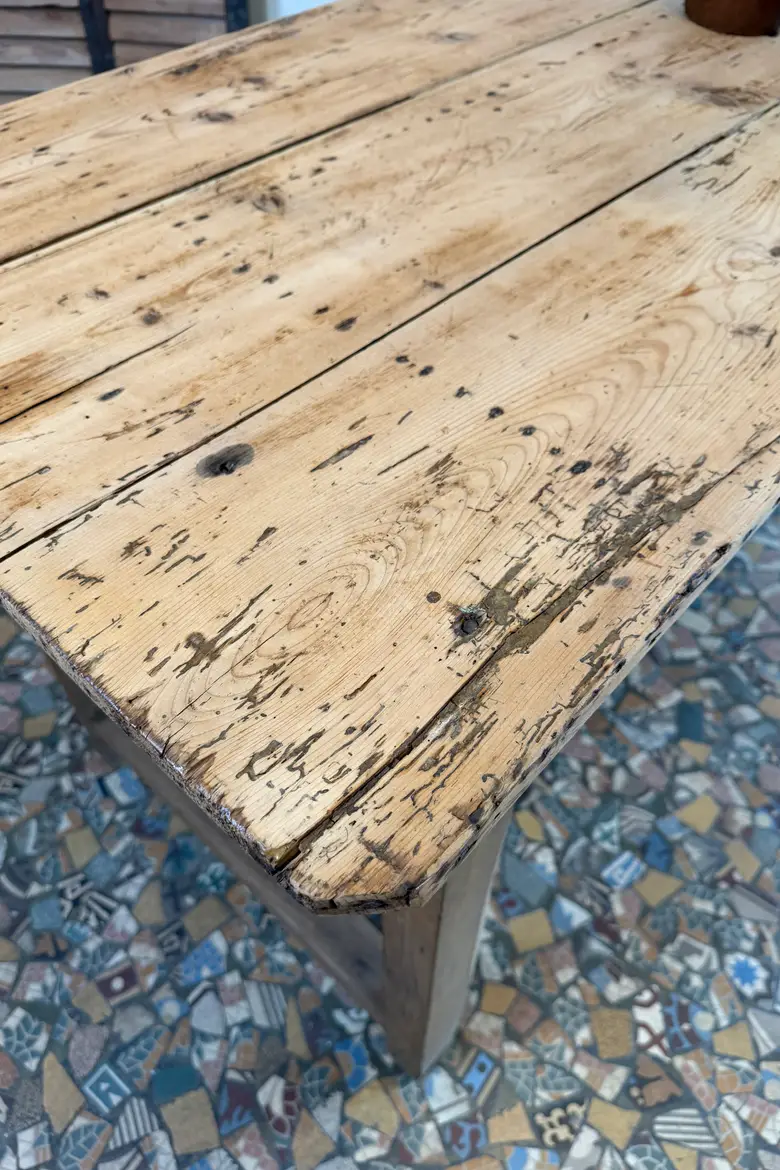 Ancienne table d’atelier