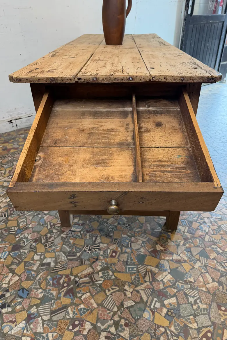 Ancienne table d’atelier