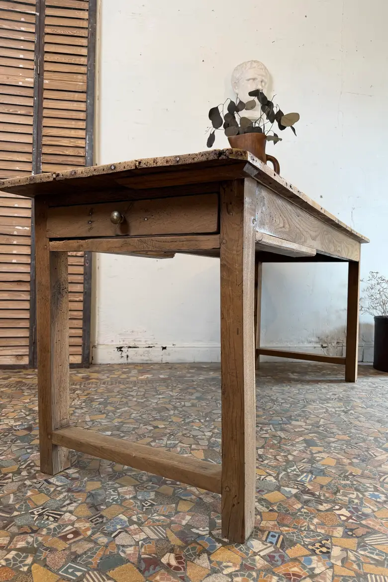 Ancienne table d’atelier