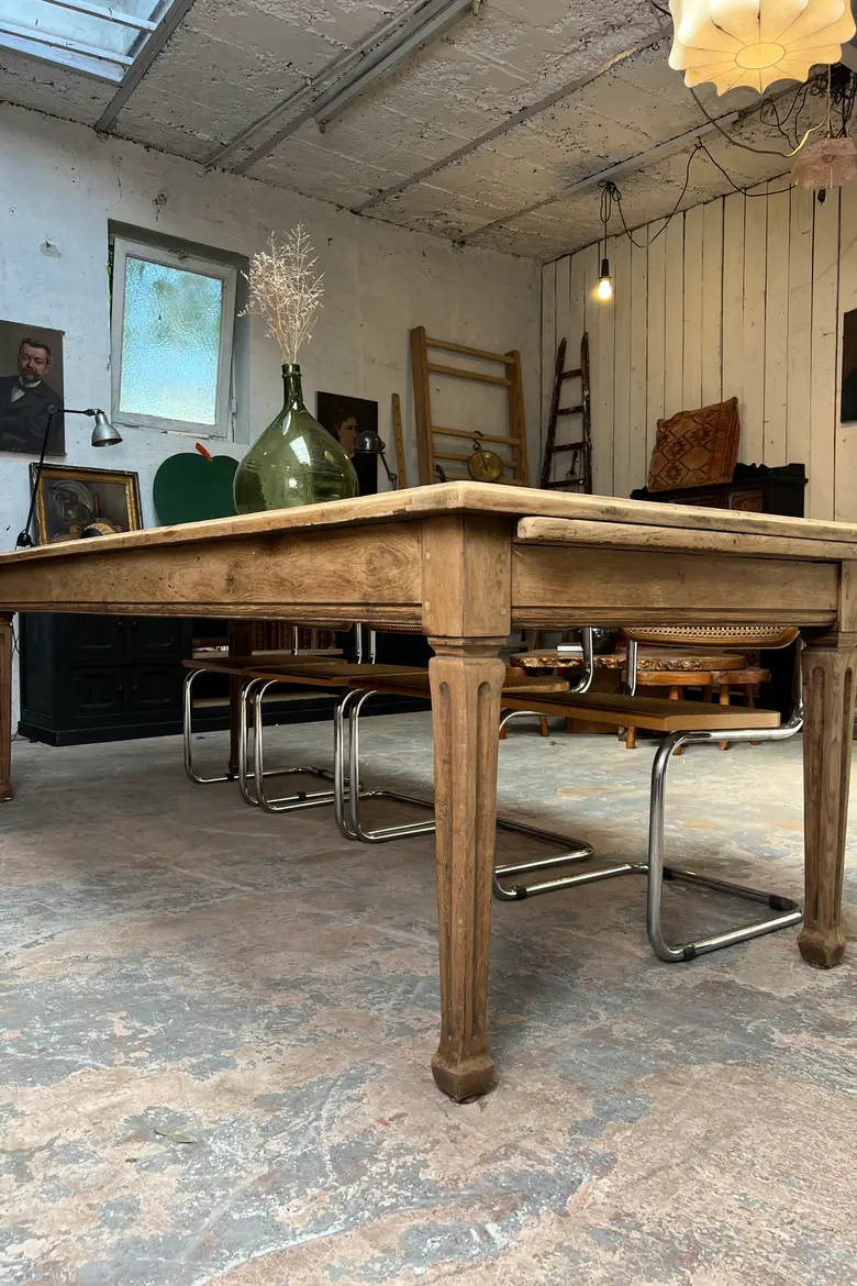 Ancienne table de communauté en chêne
