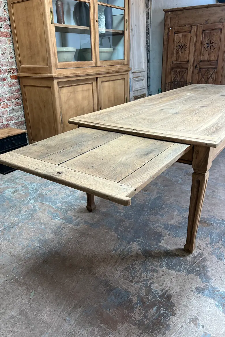 Ancienne table de communauté en chêne