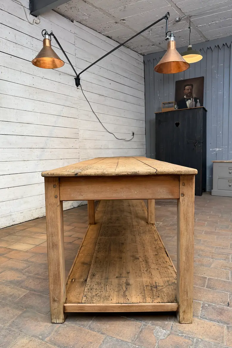 Ancienne table de drapier