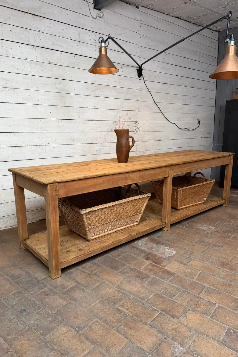 Ancienne table de drapier