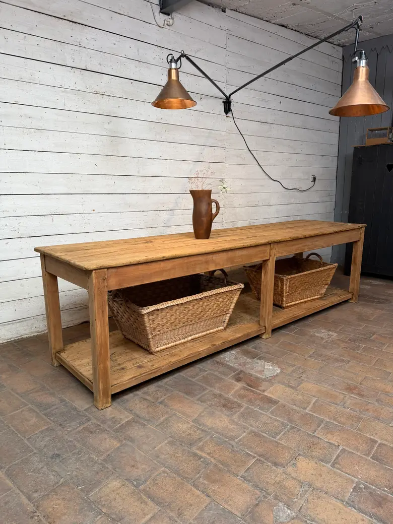 Ancienne table de drapier — Ancienne table de drapier
