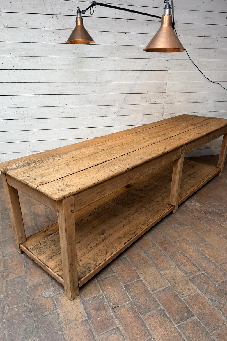 Ancienne table de drapier