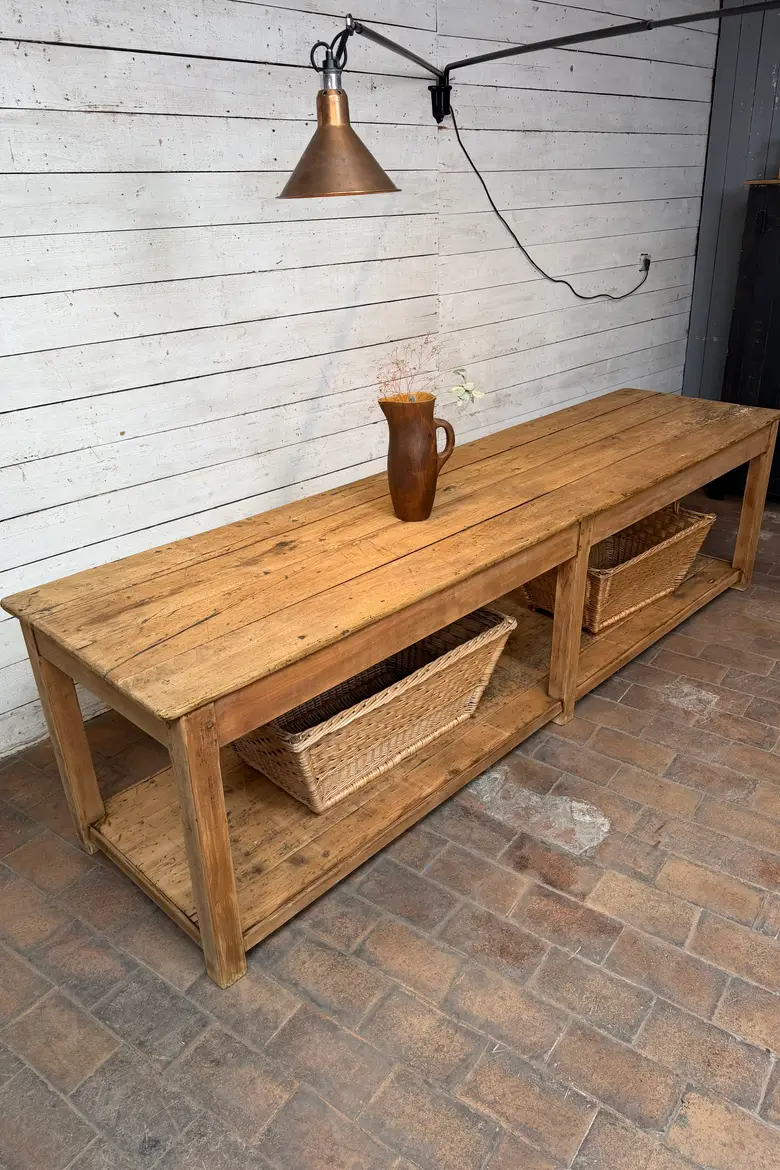 Ancienne table de drapier