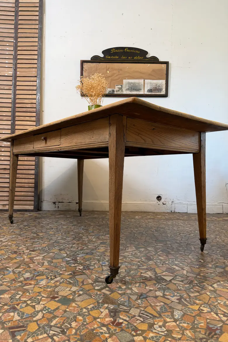 Ancienne table de ferme en sapin