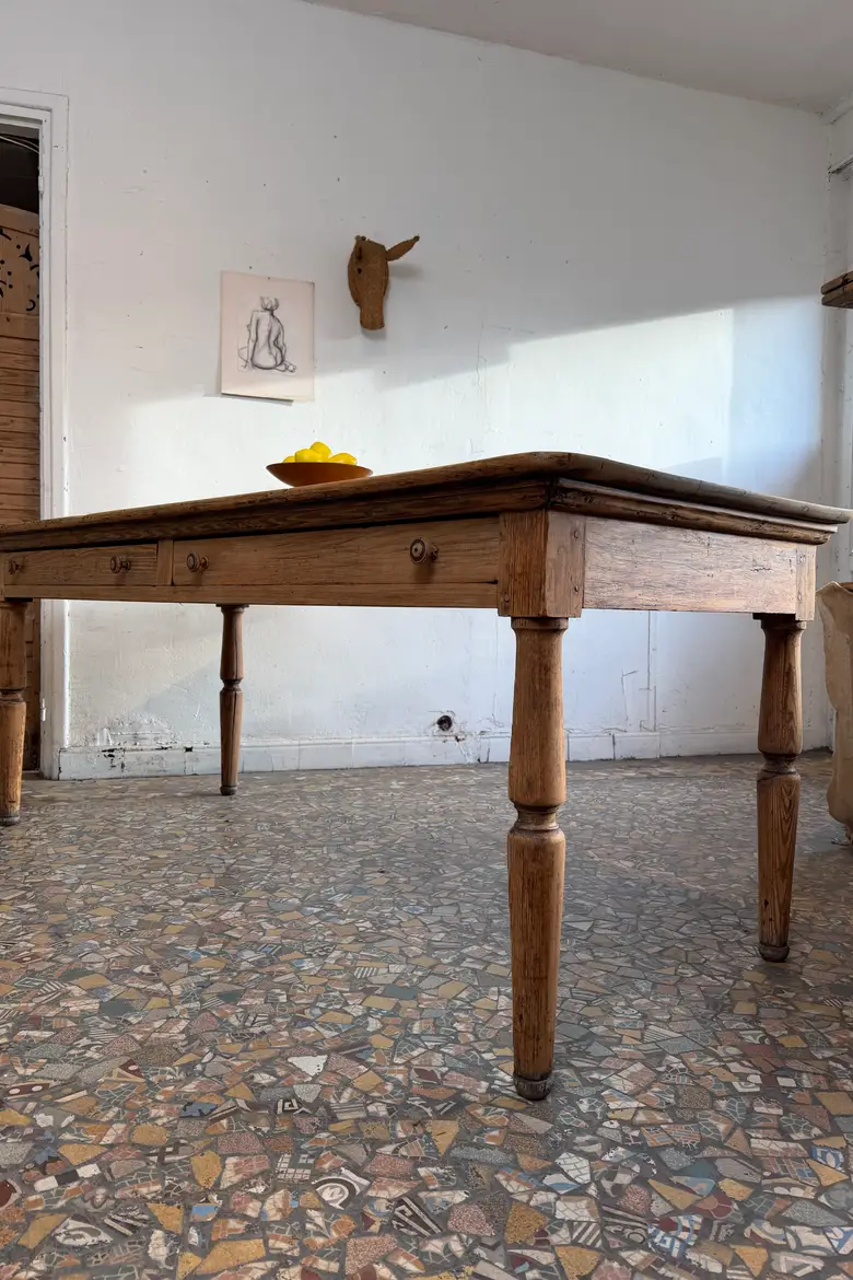 Ancienne table de métier – XIXe siècle