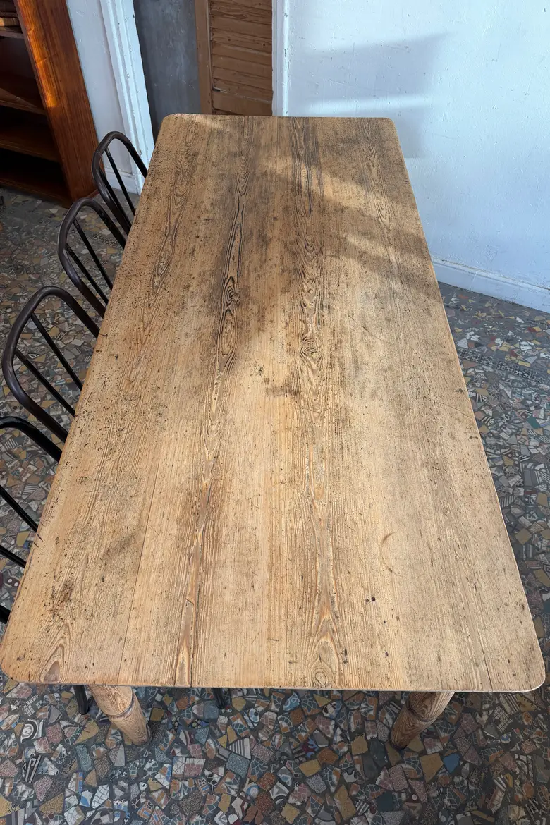 Ancienne table de métier – XIXe siècle