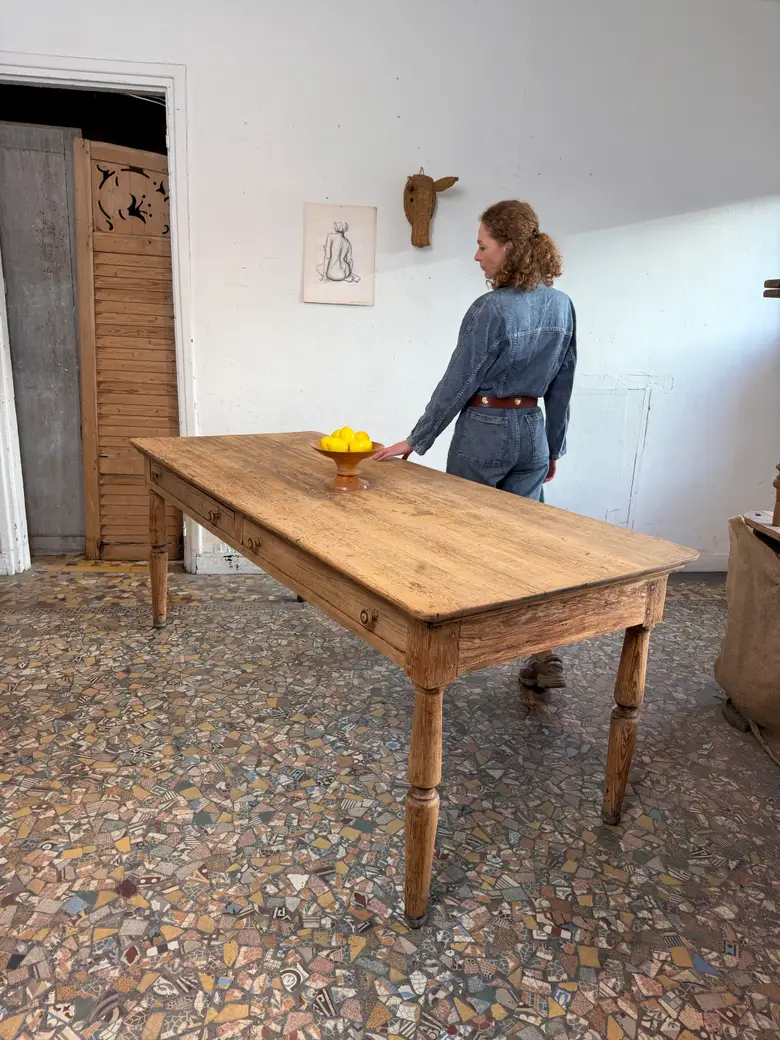 Ancienne table de métier – XIXe siècle