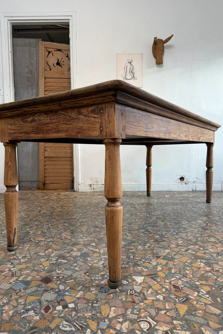 Ancienne table de métier – XIXe siècle